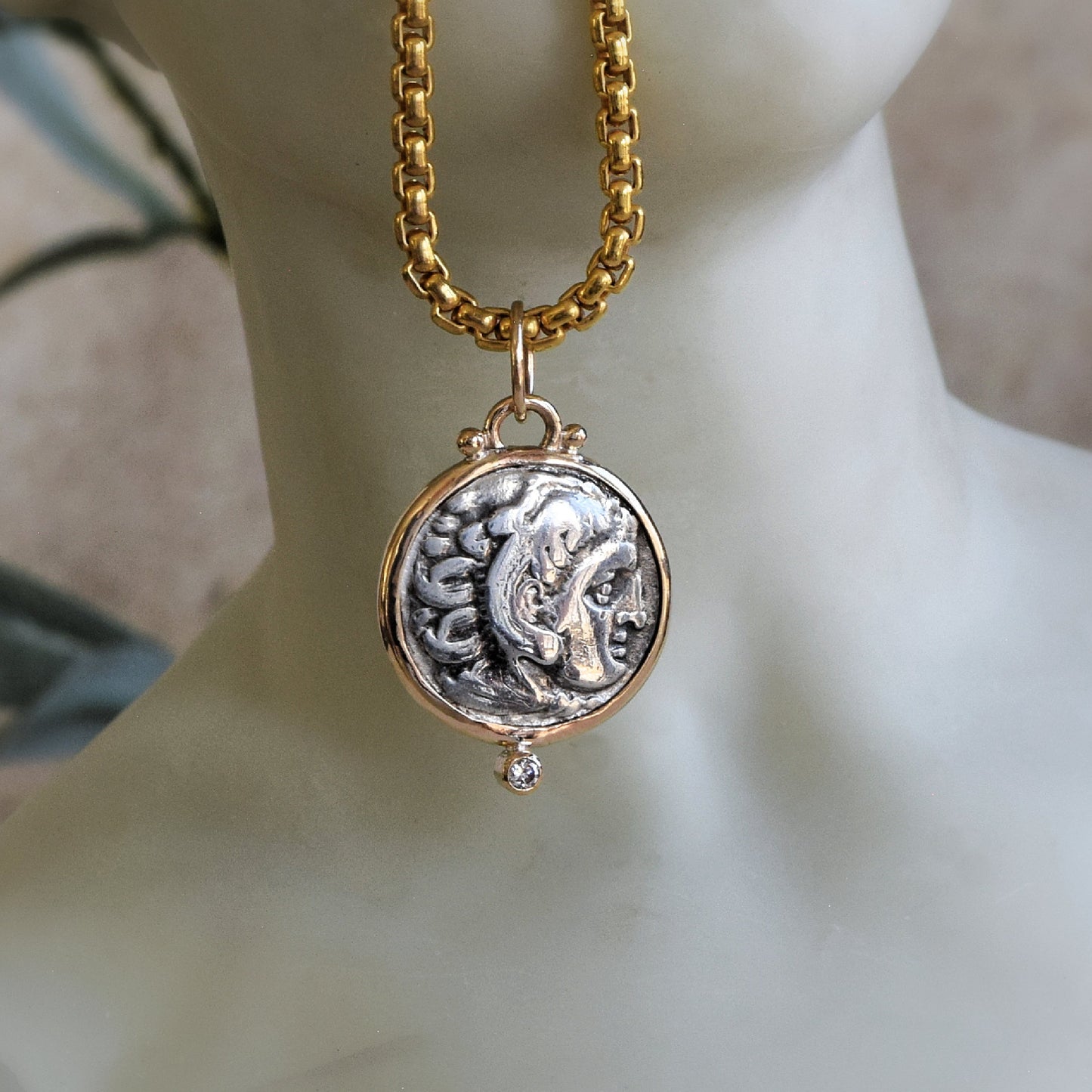 Alexander the Great coin pendant with Diamond