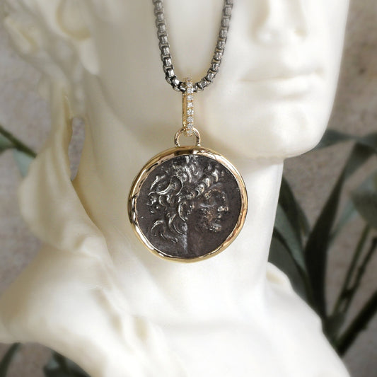 Ancient coin pendant with diamond and gold 